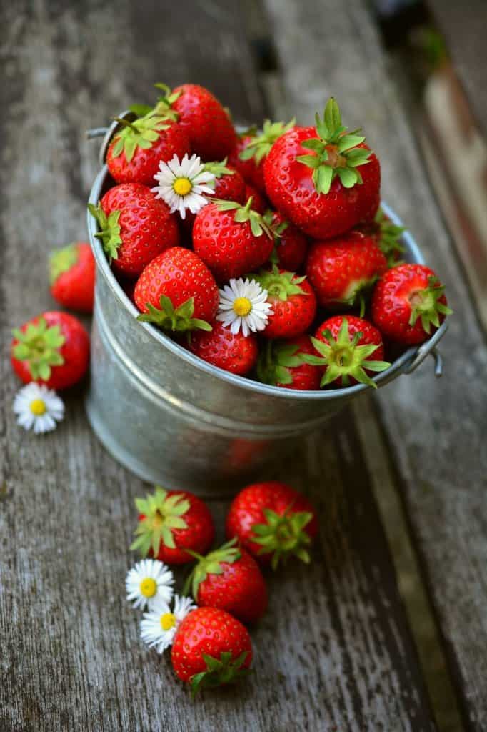 strawberries, fruit, delicious-3431119.jpg