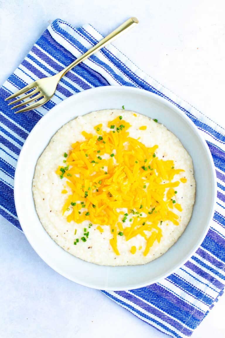 Creamy Cheddar Cheese Grits - Kenneth Temple