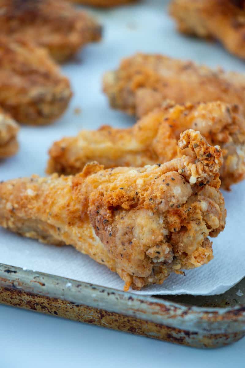 close up Crispy Southern Wings4