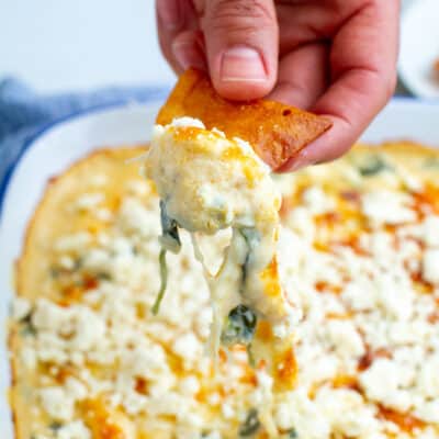 Spinach dip with cheese pull