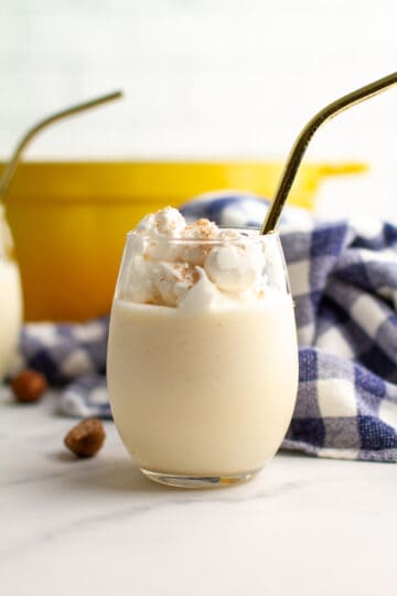 eggnog daiquiri in a glass