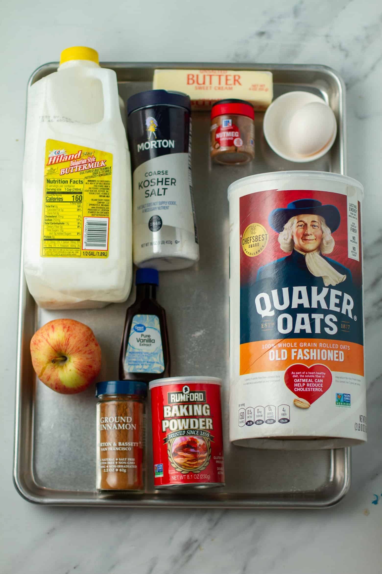 Apple oat pancakes ingredients.