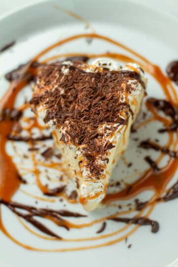 Banana cream pie on a plate.